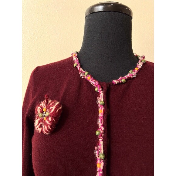 Vintage Italian Wool Cardigan Sweater Medium Burgundy Beaded Trim Flower Brooch - Picture 4 of 6